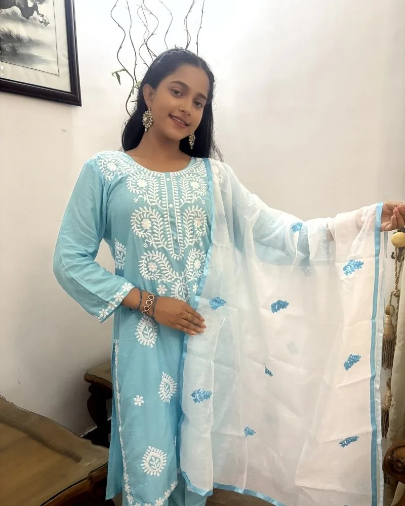 Floral Embroidered Thread Work Pure Cotton Kurta with Trousers & Dupatta