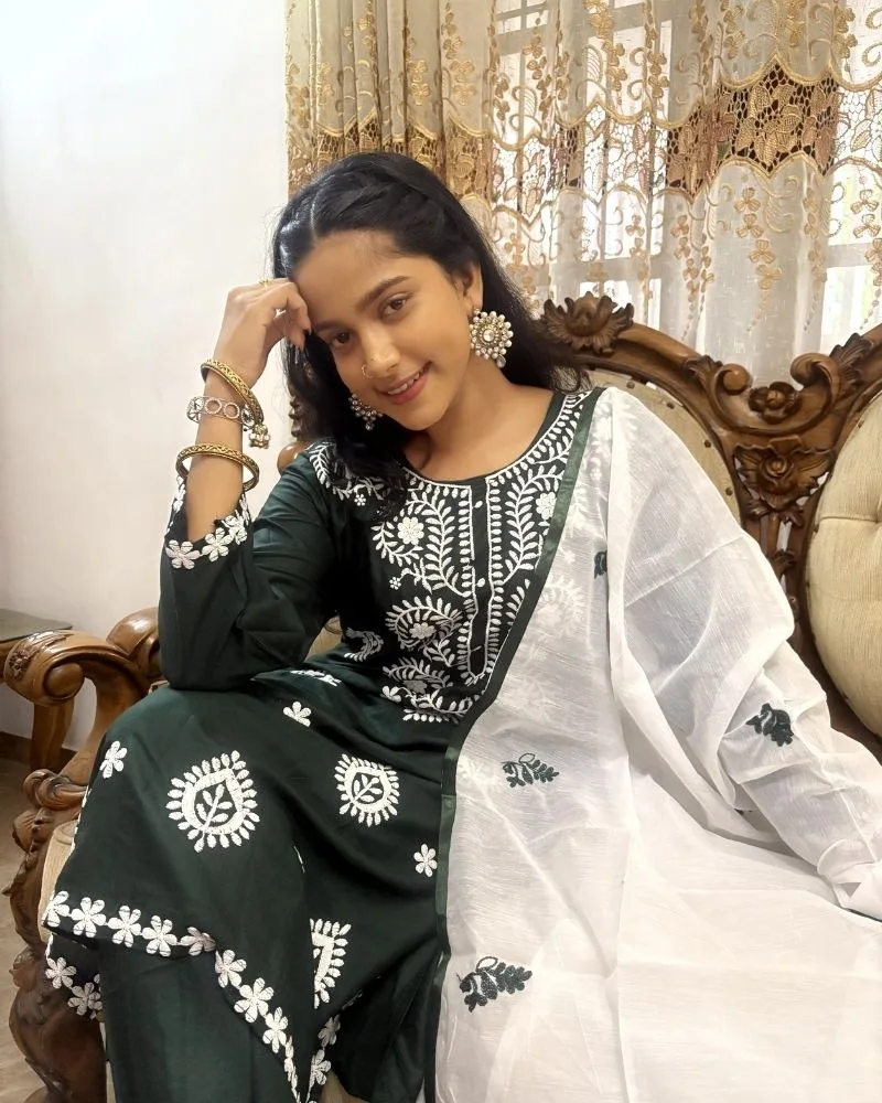 Floral Embroidered Thread Work Pure Cotton Kurta with Trousers & Dupatta